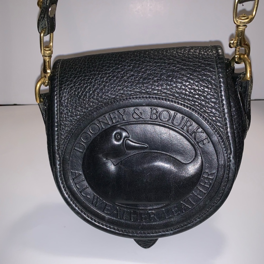 RARE vintage DOONEY BOURKE all black crossbody